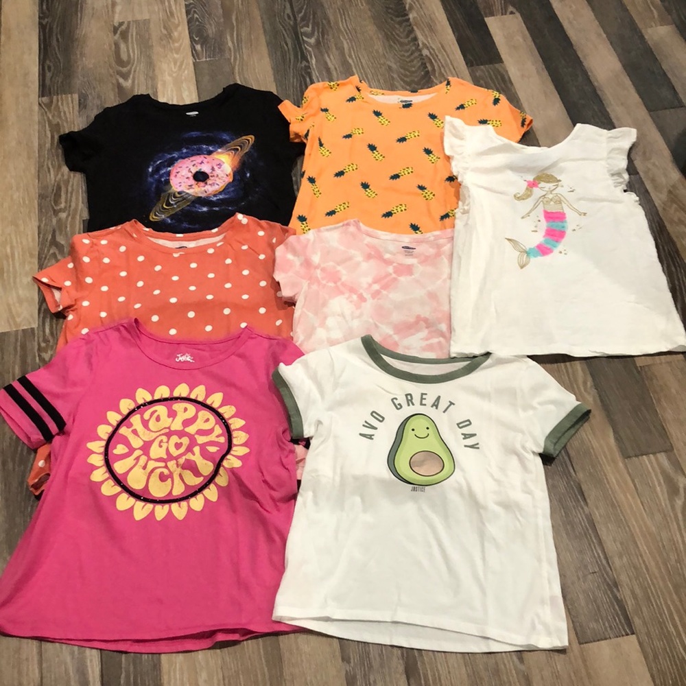 Lot of 7 girls short sleeve tees. All are size 10-12.
